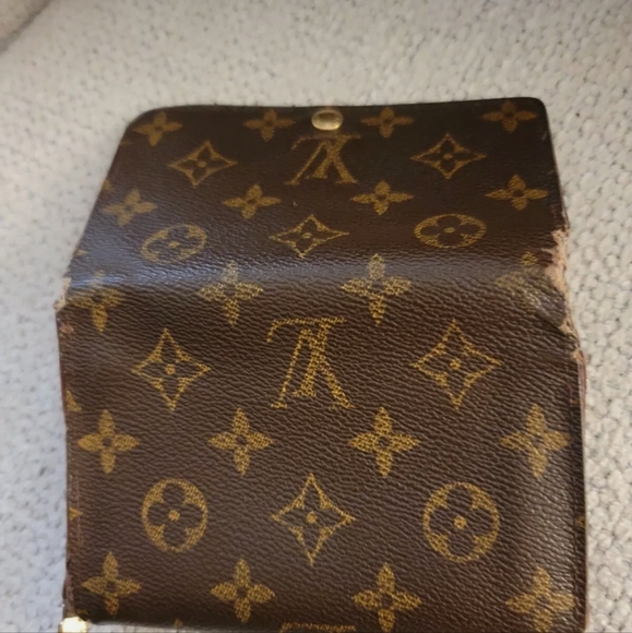 Authentic Louis Vuitton Wallet - Picture 8 of 9